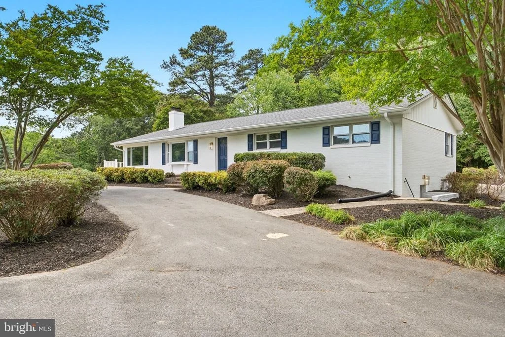 Photo of 160 BAMBOUSHAY LANE