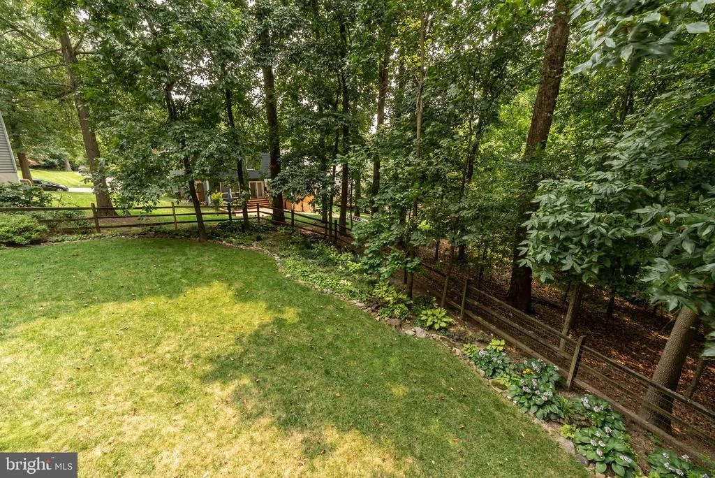 Photo of 10922 SHADOW LANE