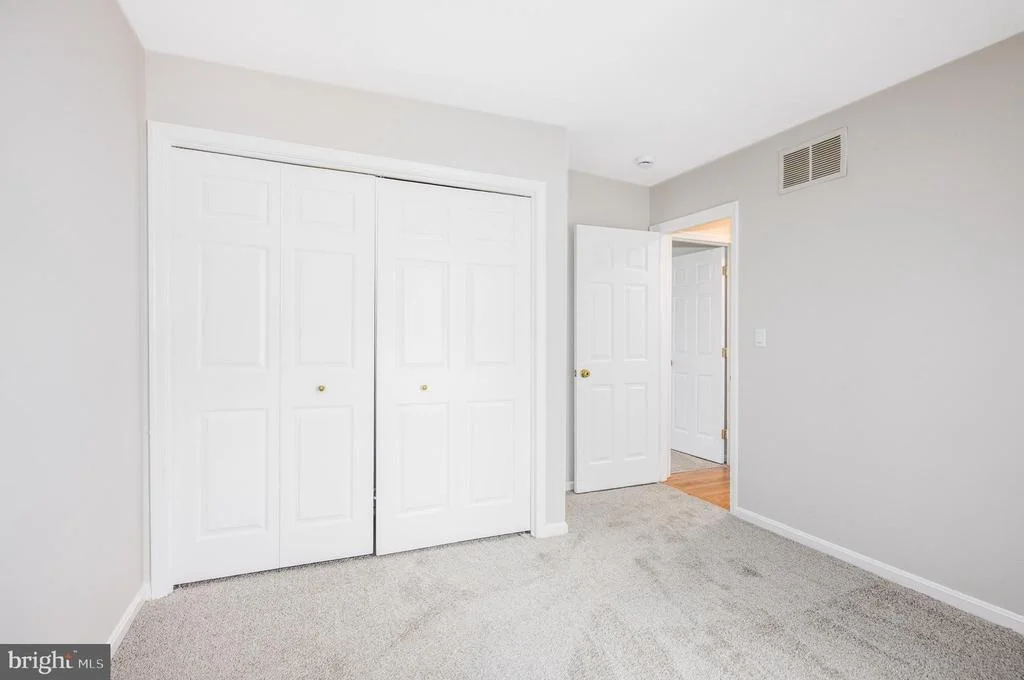 Photo of 525 UPTON ROAD
