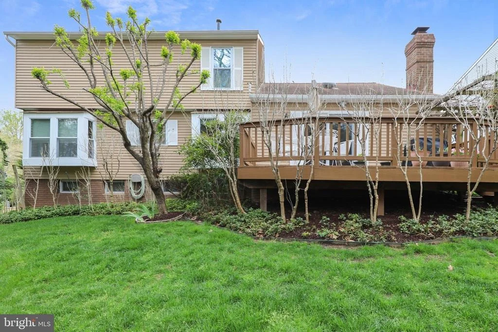 Photo of 2410 HENSLOWE DRIVE