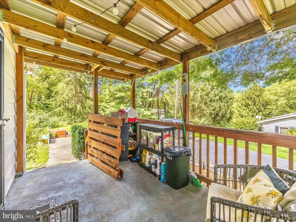 Photo of 7612 MCCLELLAN AVENUE