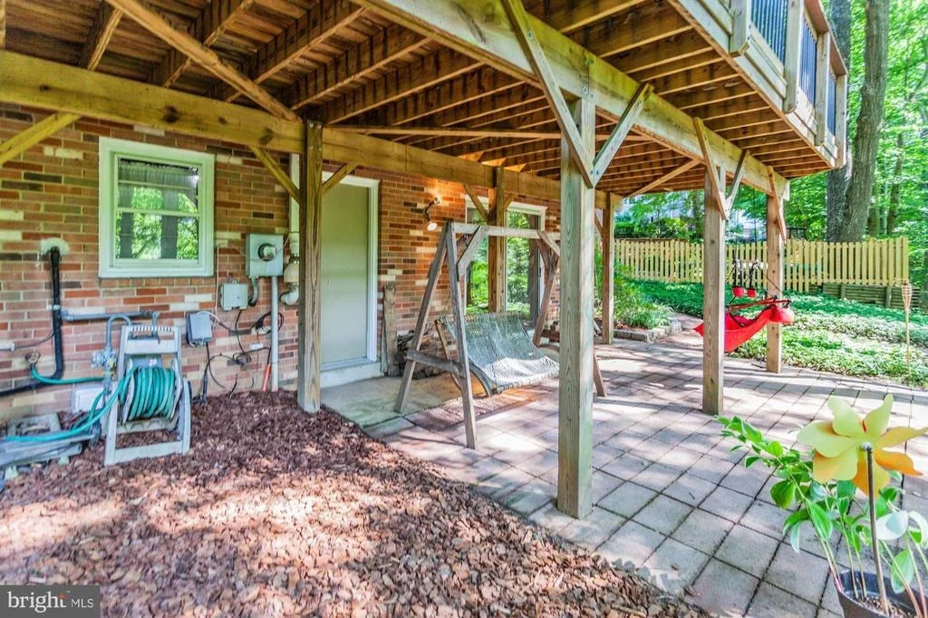 Photo of 7104 HADLOW COURT