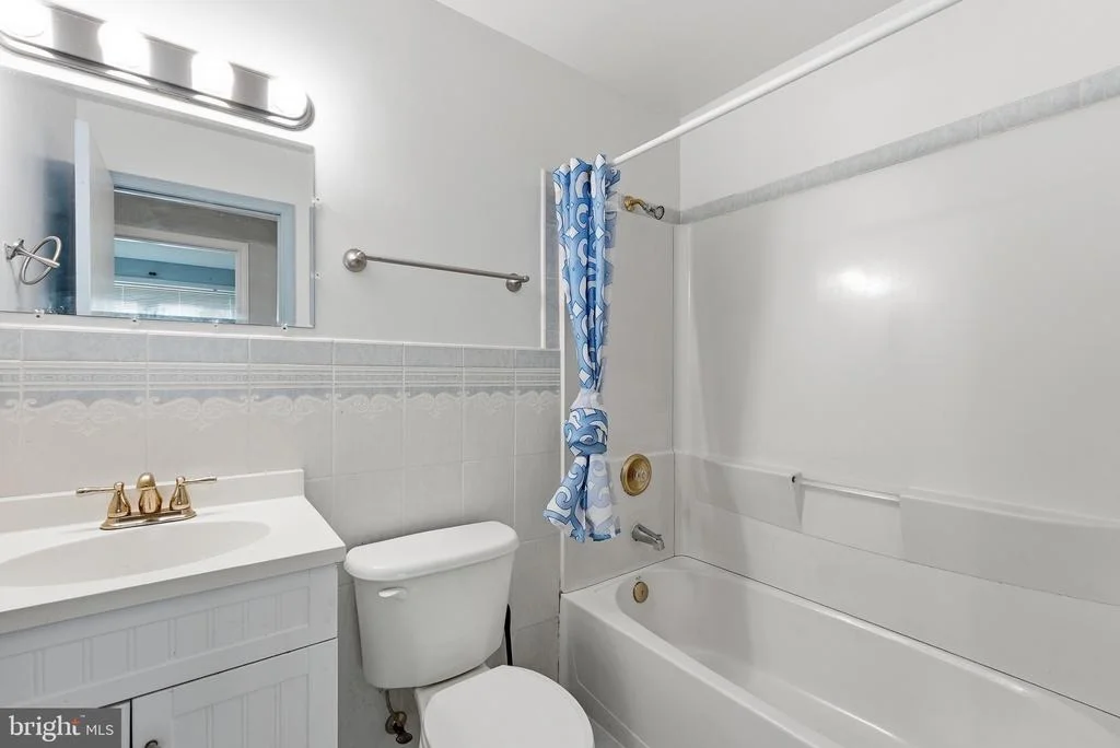 Photo of 3260 GREEN MEADOWS DRIVE