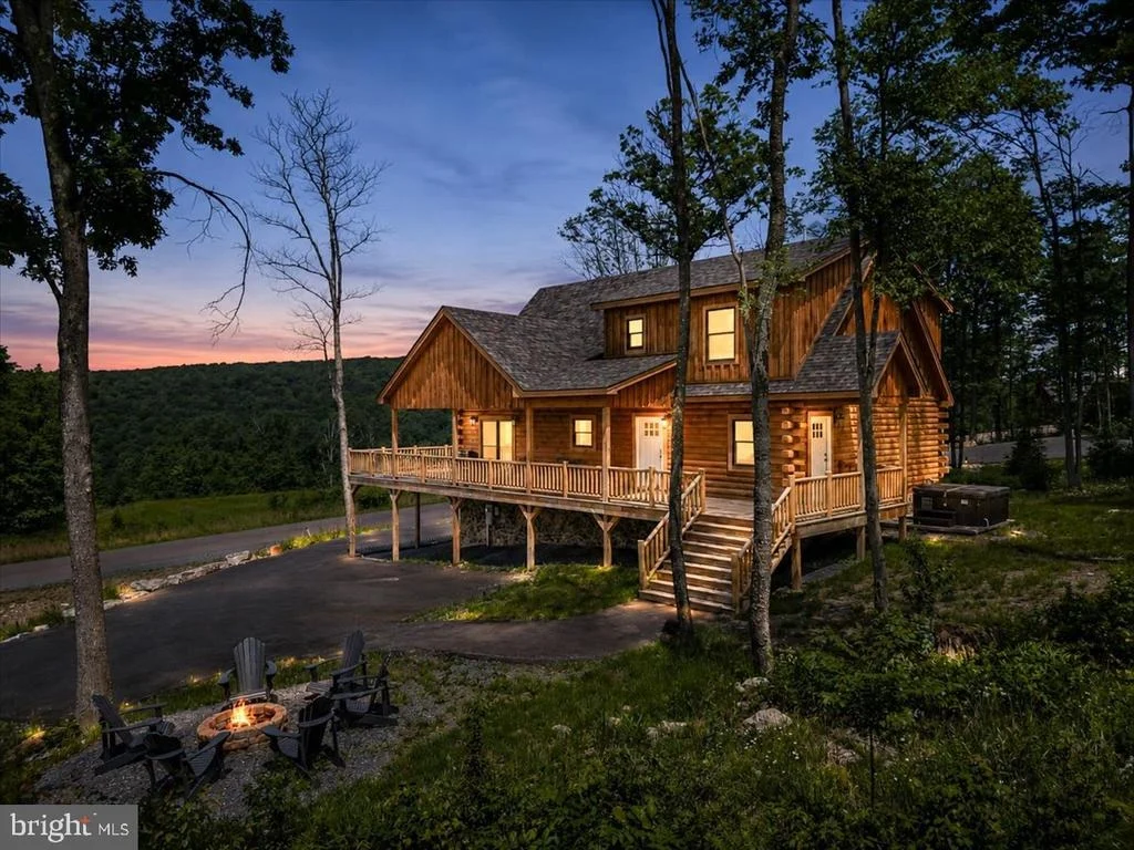 Photo of 957 N CAMP ROAD