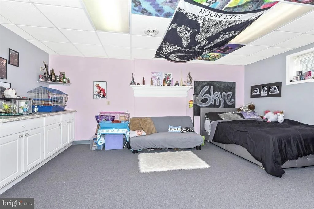 Photo of 7123 SUNDAYS LANE