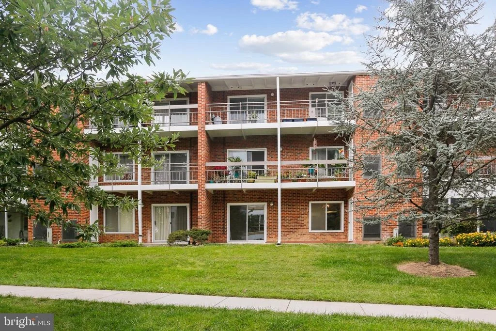 Photo of Unit 161E at 3510 FOREST EDGE DRIVE