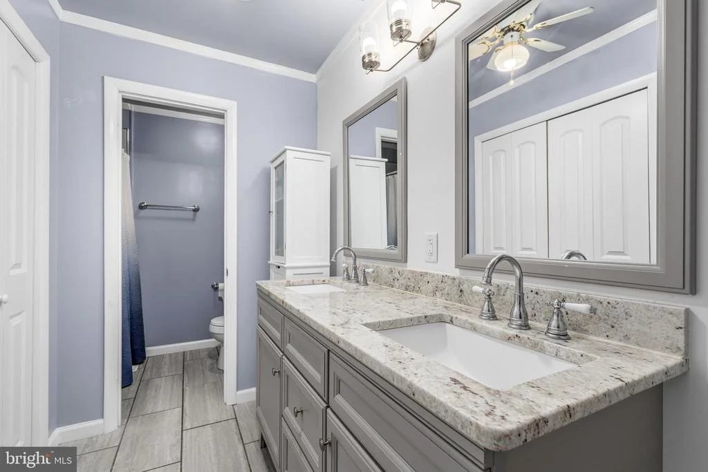 Photo of 6675 OAKWOOD CIRCLE