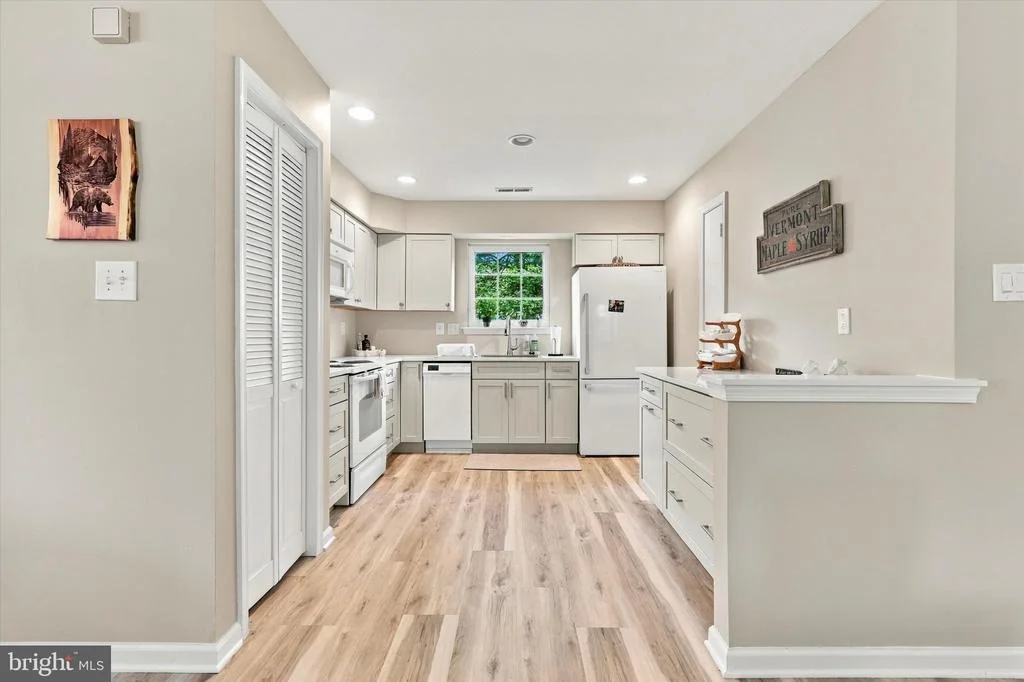 Photo of 3 AVANDALE COURT