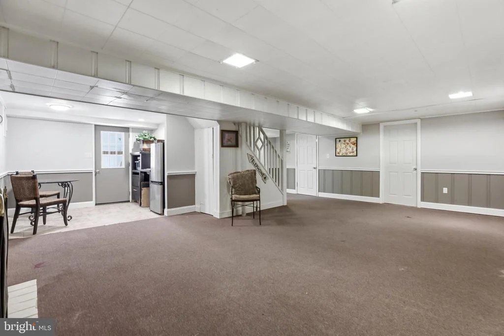 Photo of 735 WARREN DRIVE