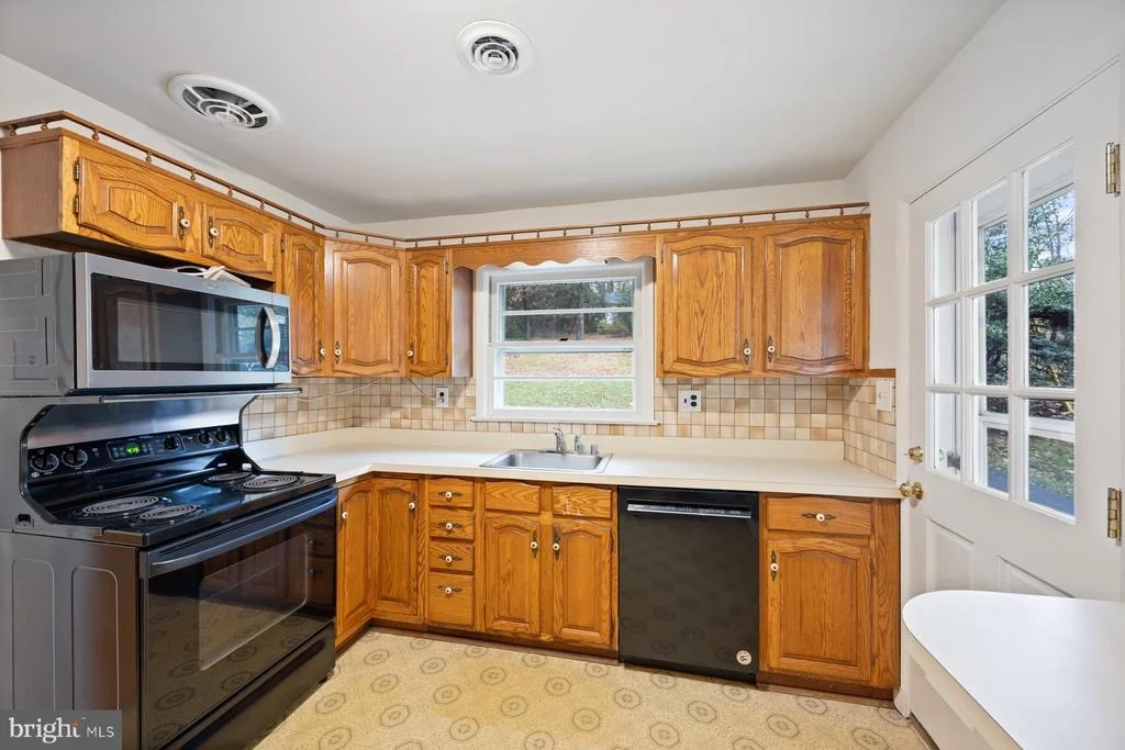 Photo of 26 LAKESIDE DRIVE