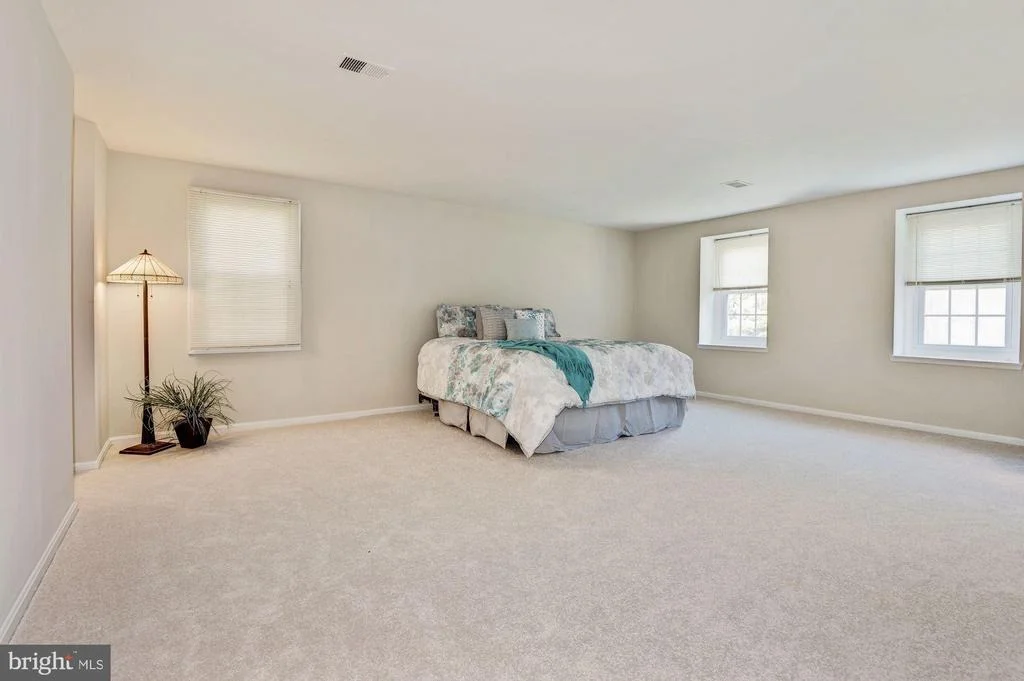 Photo of 11933 RIDERS LANE