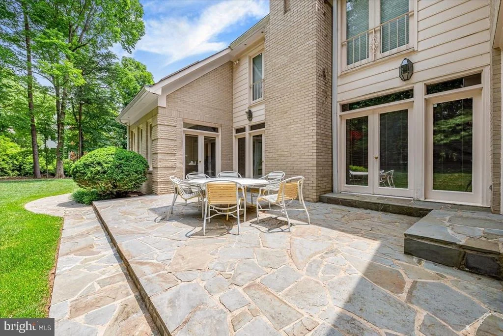 Photo of 10616 WILLOWBROOK DRIVE