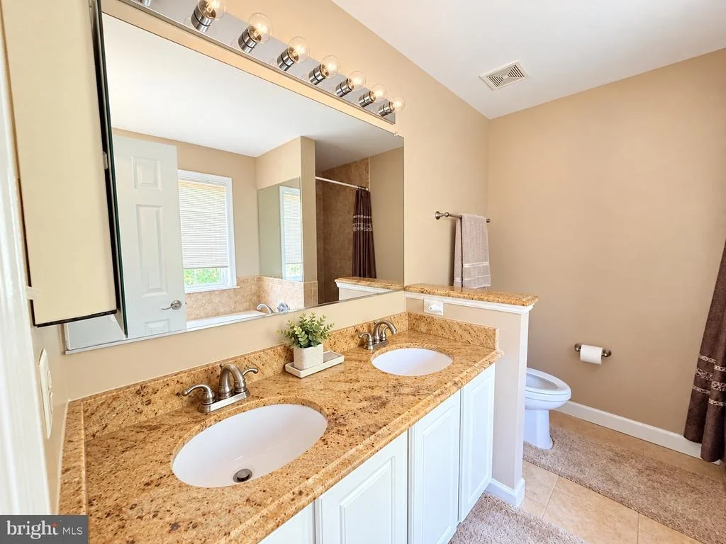 Photo of 22597 MAISON CARREE SQUARE