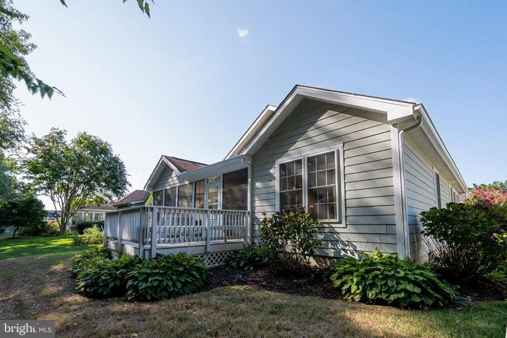 Photo of 237 LAKESIDE DRIVE