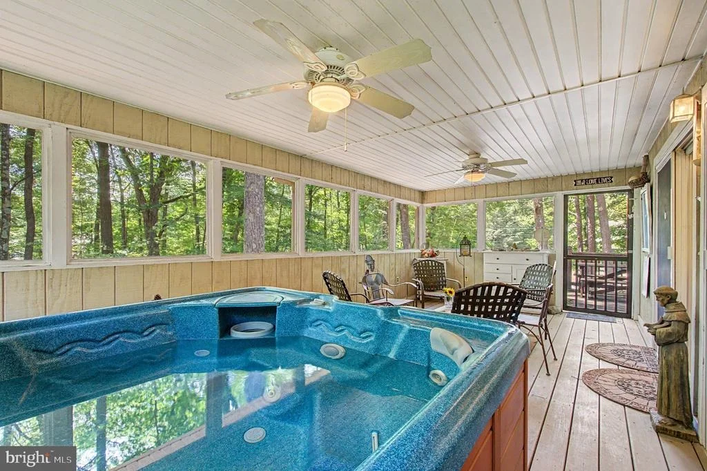 Photo of 961 CEDAR LANE