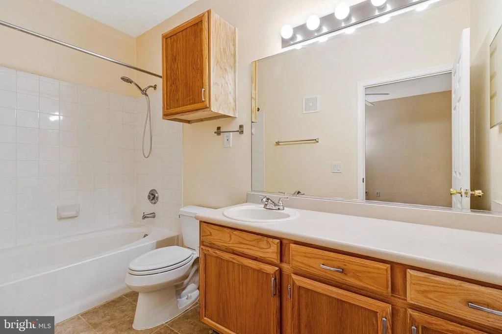 Photo of Unit 2202 at 1600 SPRING GATE DRIVE