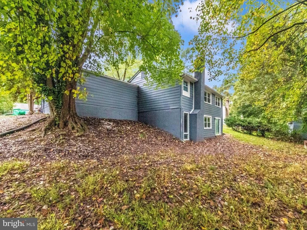 Photo of 9207 MIDLAND TURN