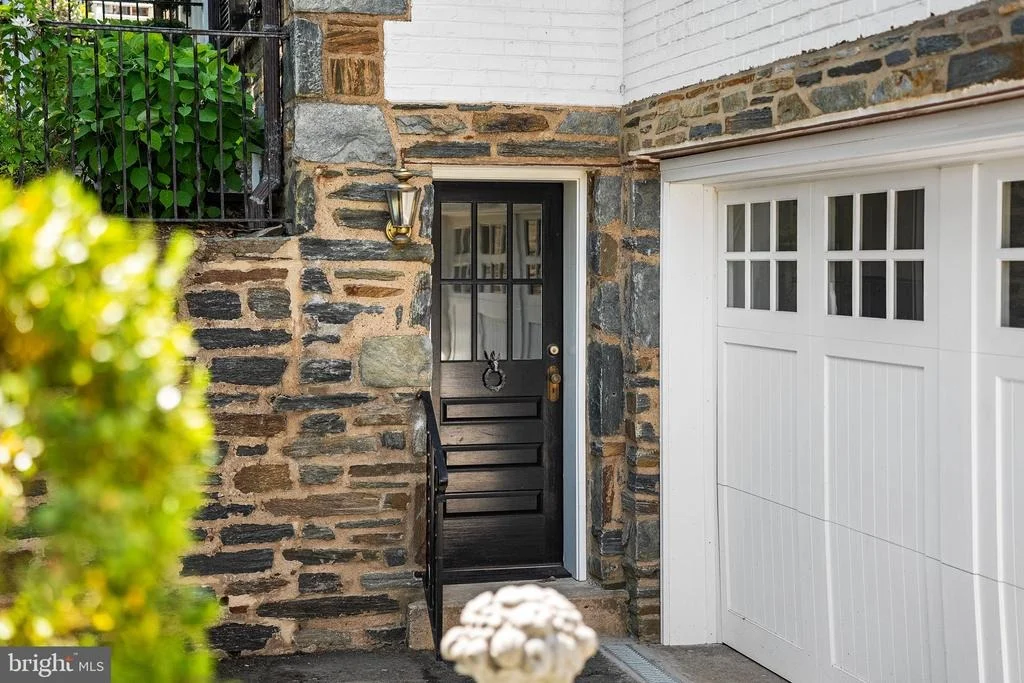 Photo of 6010 FORT HUNT ROAD