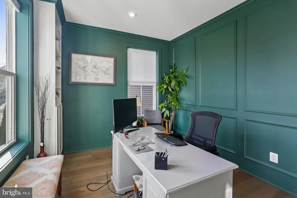Photo of 1109 SAXTON DRIVE