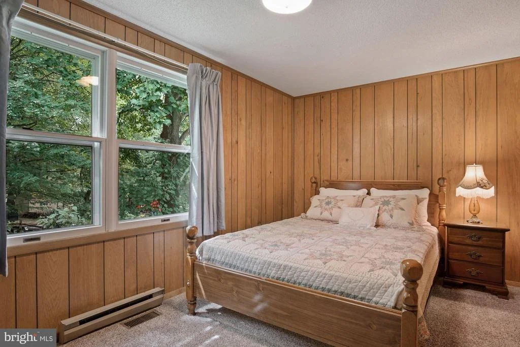 Photo of 1437 HARDING LANE