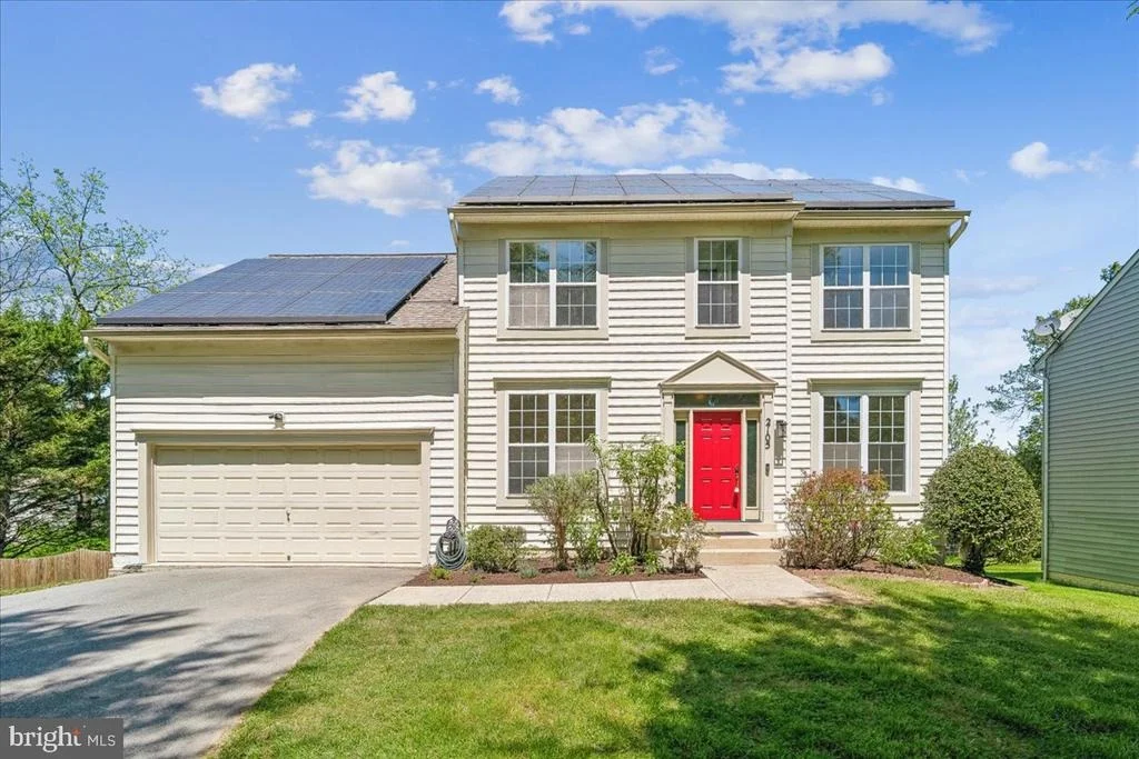 Photo of 2105 WALKING CREST COURT