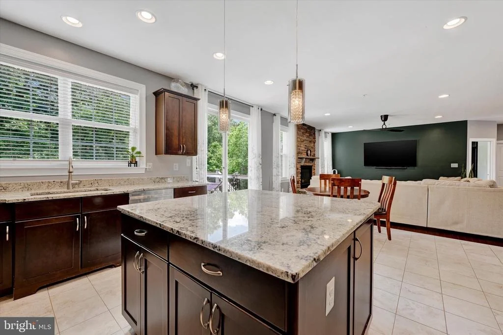 Photo of 7510 LEAFY TREE LANE