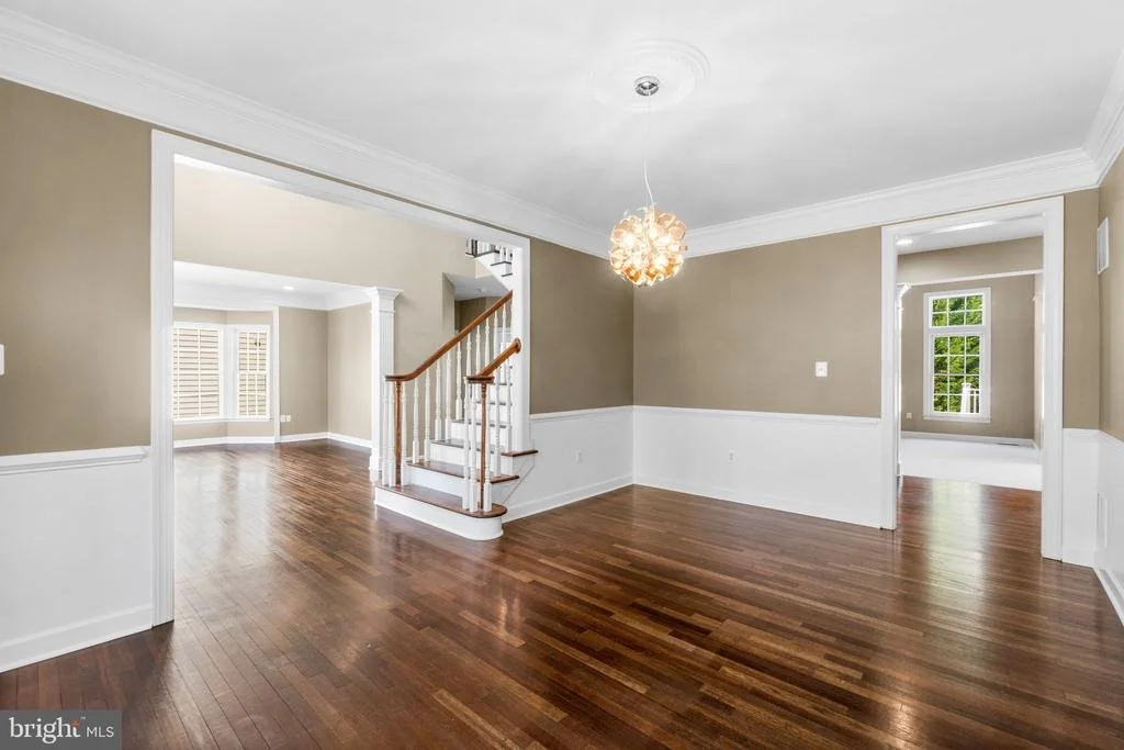 Photo of 9116 BOWLING GREEN DRIVE