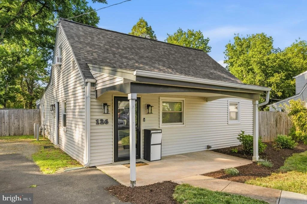 Photo of 126 MACE STREET