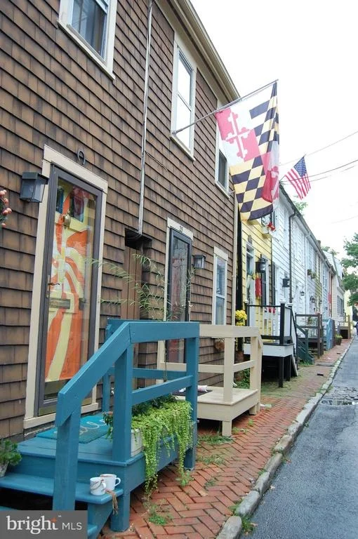 Photo of 1870 POPLAR ROAD