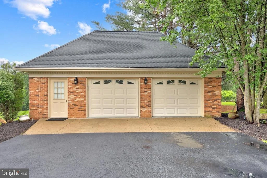 Photo of 517 SENECA ROAD