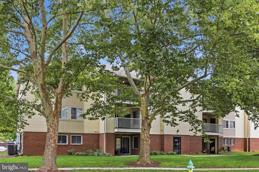 Photo of Unit 2C at 2112 WHITEHALL ROAD