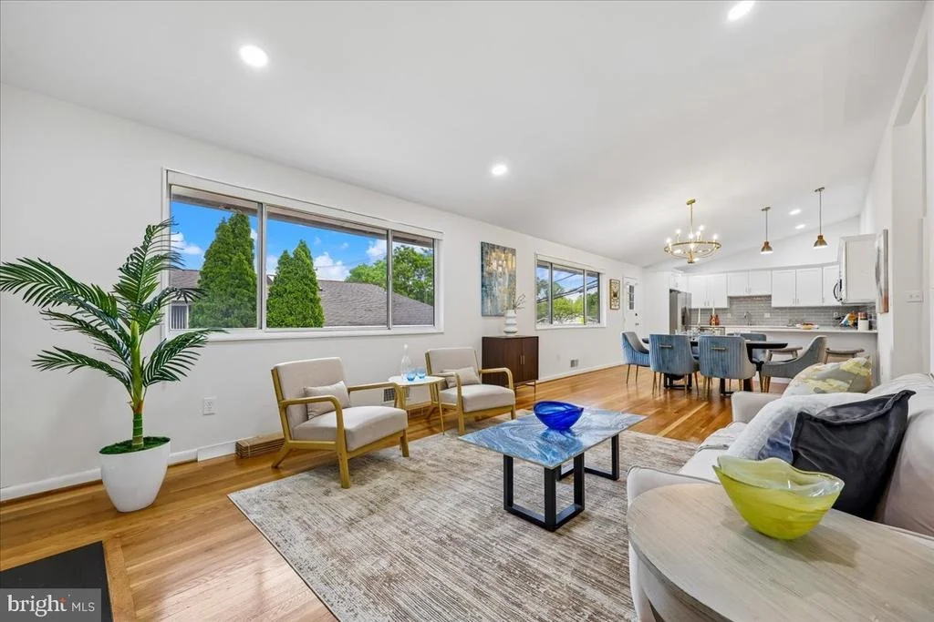 Photo of 1105 LAMBERTON DRIVE
