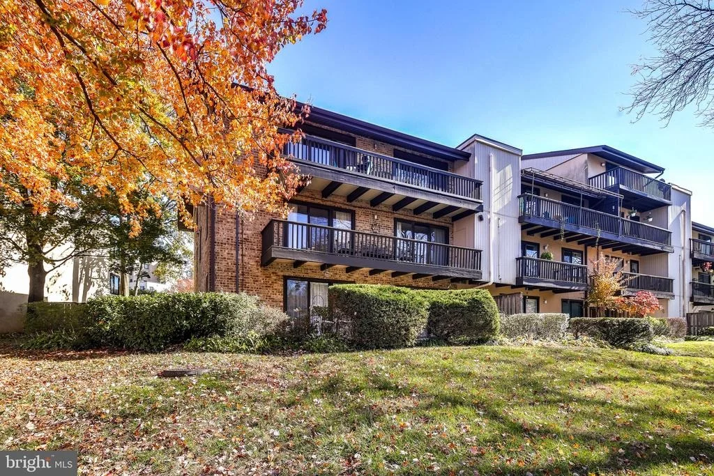 Photo of Unit 4 at 10077 WINDSTREAM DRIVE