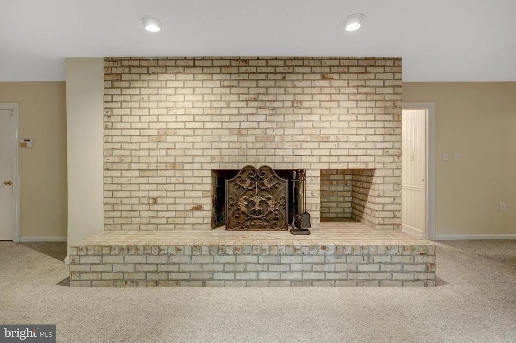 Photo of 1468 HIGHWOOD DRIVE