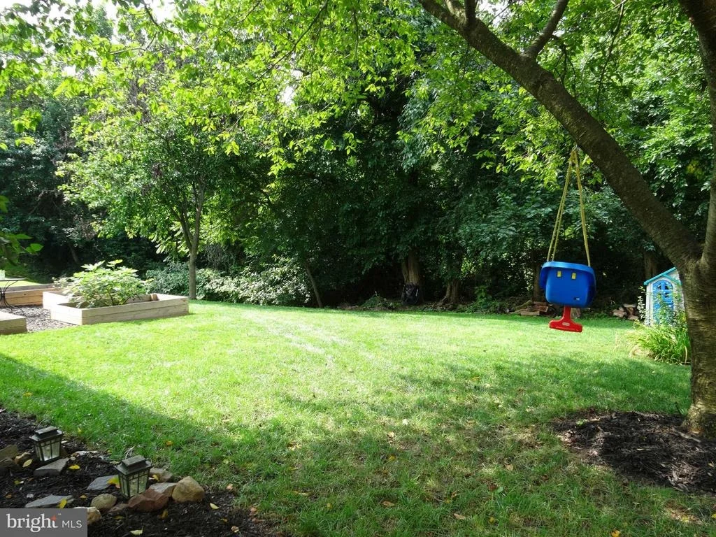 Photo of 1030 CHINABERRY DRIVE