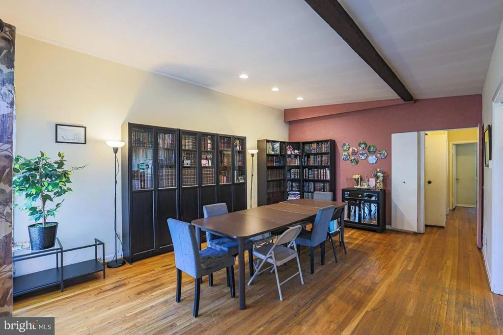Photo of 2451 FOREST GREEN ROAD
