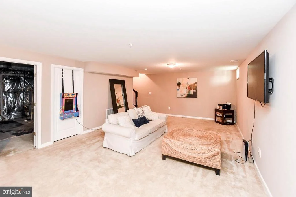 Photo of 6743 MCCORMICK DRIVE