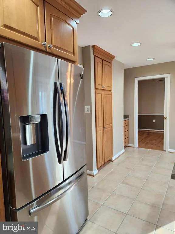 Photo of 8230 RIVERSIDE ROAD