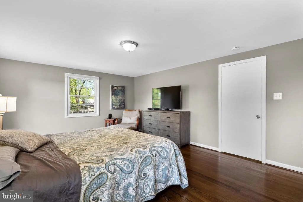 Photo of 14028 BREEZE HILL LANE