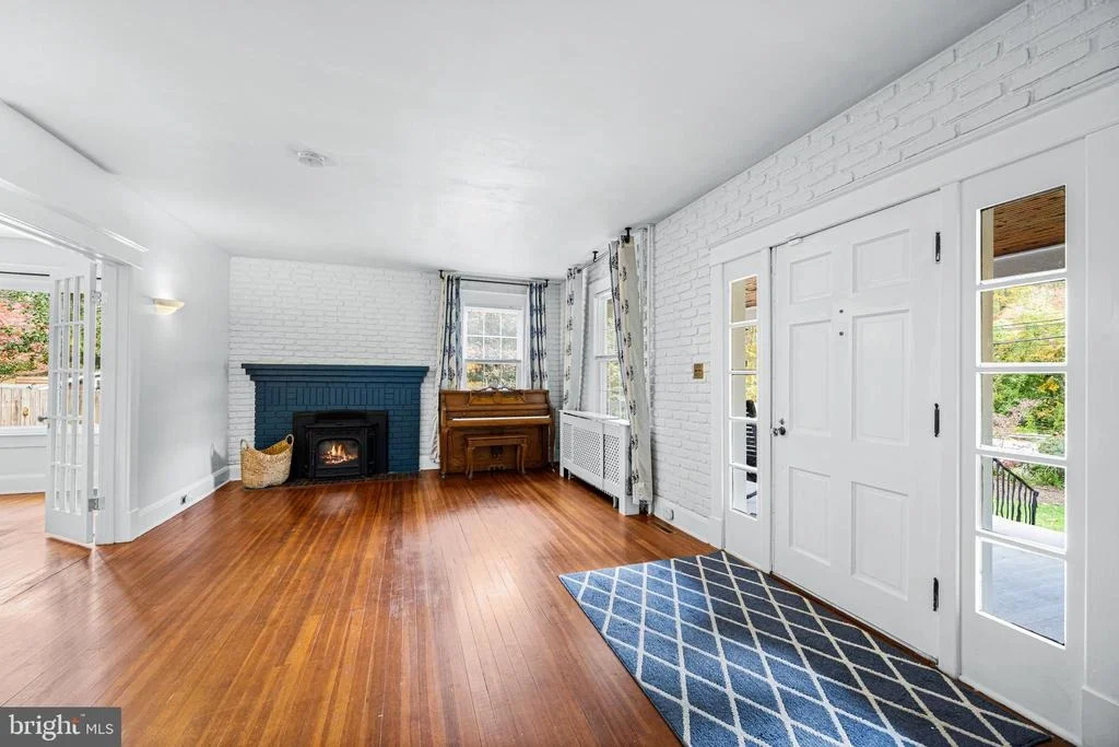 Photo of 5950 OLD WASHINGTON ROAD