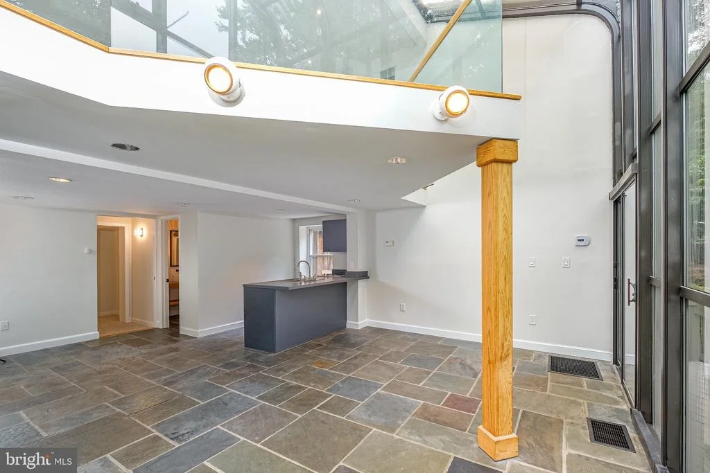 Photo of 7016 RIVER ROAD