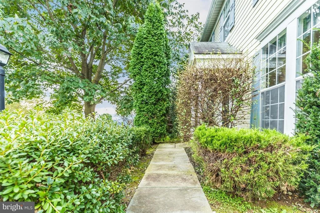 Photo of 102 IVY HILL DRIVE