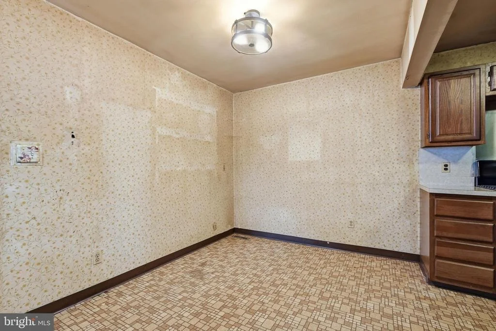 Photo of 125 ASHURST LANE