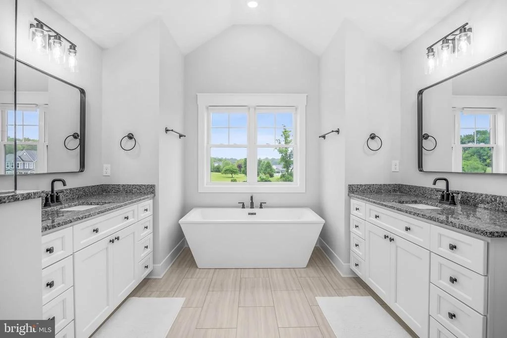 Photo of 119 VARICK TRAIL