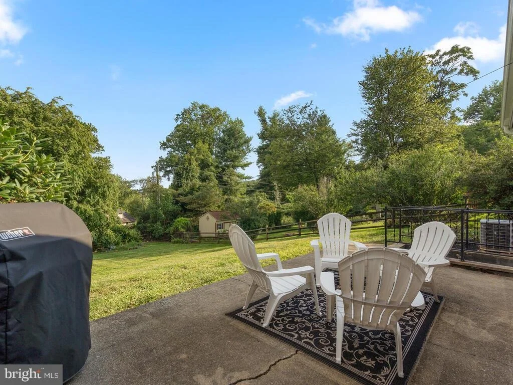 Photo of 7405 HILLTOP DRIVE