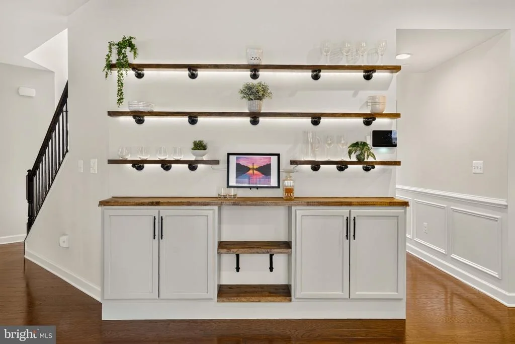 Photo of 6004 HUNT WEBER DRIVE