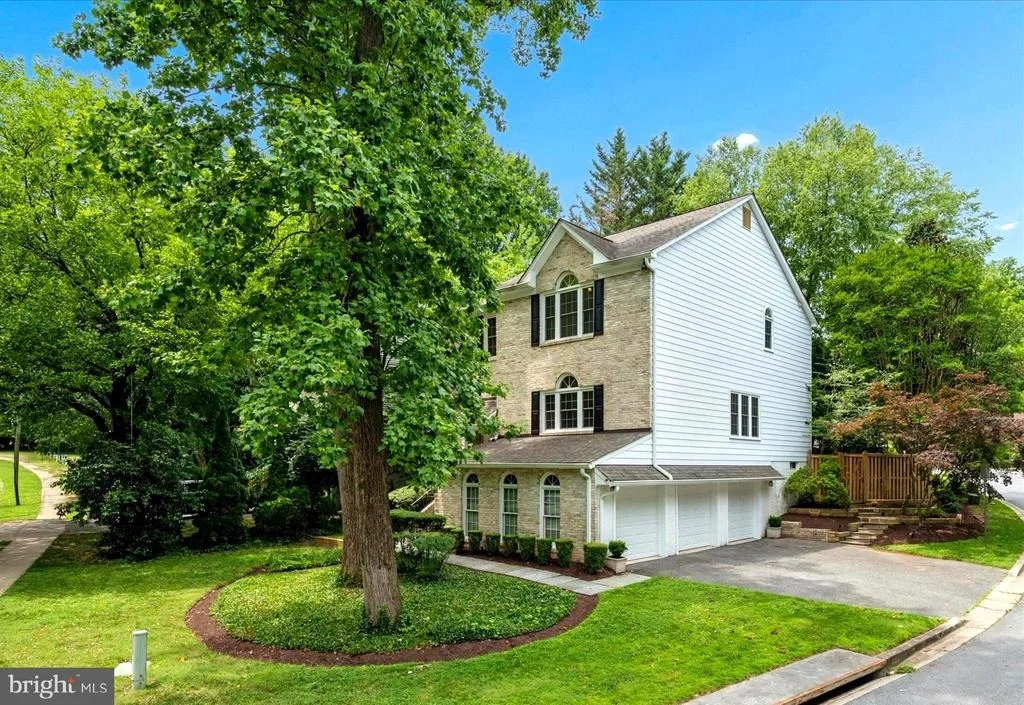 Photo of 8900 ELLSWORTH COURT