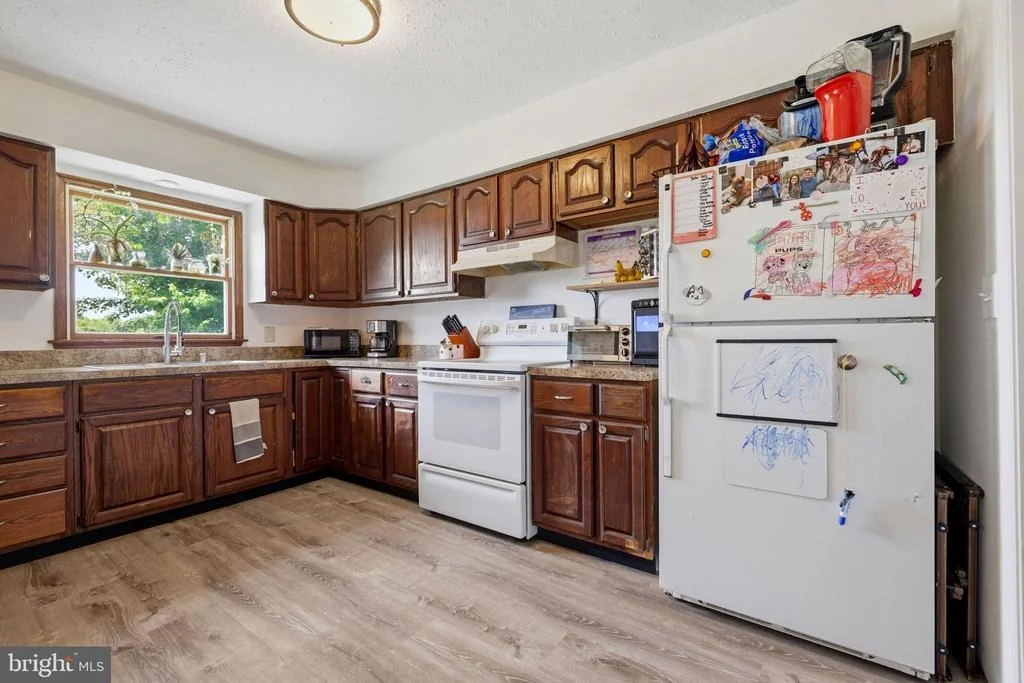Photo of 7313 COVINGTONS CORNER ROAD