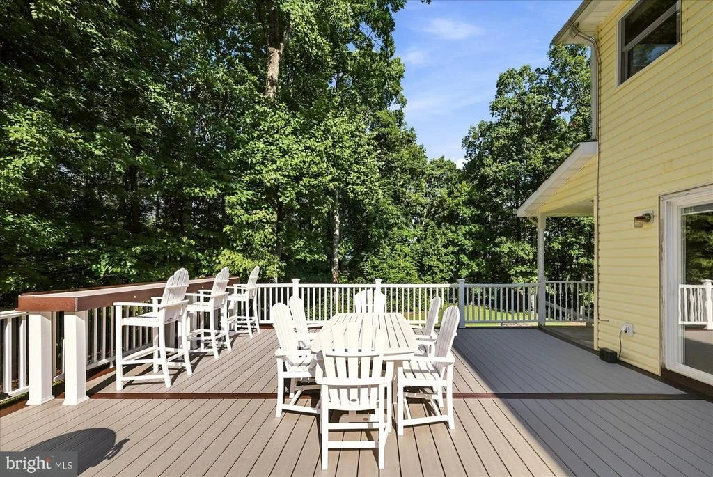 Photo of 9516 PRIMROSE LANE