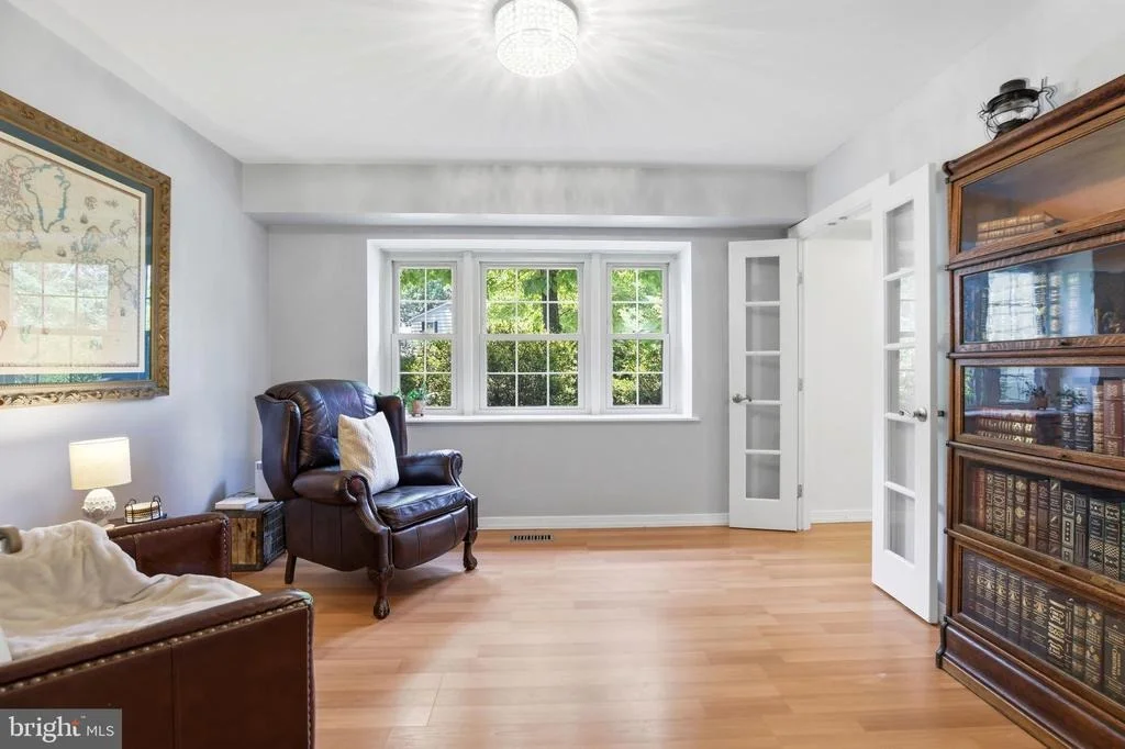 Photo of 1703 CROFTON PARKWAY